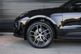 Certified 2025 Porsche Macan image 6