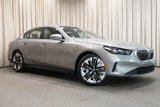 New 2026 BMW 530i xDrive w/ Premium Package image 2