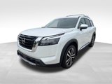 New 2025 Nissan Pathfinder Platinum image 5