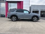 New 2025 Nissan Pathfinder Platinum image 5
