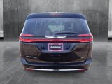 New 2025 Chrysler Pacifica Select image 4