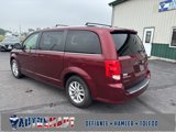 Used 2020 Dodge Grand Caravan SXT image 3