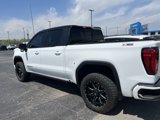Used 2020 GMC Sierra 1500 SLT image 2