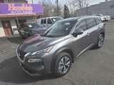 Used 2021 Nissan Rogue SV image 2