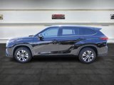 Used 2022 Toyota Highlander XLE image 4