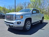 Used 2018 GMC Canyon Denali image 2