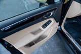 Certified 2025 Porsche Macan image 6
