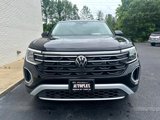 Used 2024 Volkswagen Atlas Peak Edition SE image 2