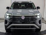 Used 2025 Volkswagen Atlas Peak Edition SE image 3