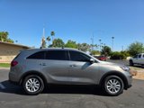 Used 2019 Kia Sorento LX w/ LX Convenience Package image 3