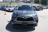 Used 2021 Toyota Highlander Limited image 3