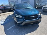 New 2025 Chrysler Pacifica Select image 4