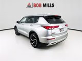 New 2024 Mitsubishi Outlander SE image 5