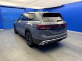 New 2025 Volkswagen Atlas Peak Edition SE image 5