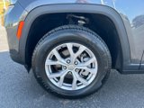 Used 2022 Jeep Grand Cherokee Limited image 4