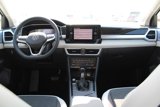 New 2025 Volkswagen Taos SE image 2