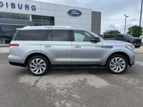 Used 2024 Lincoln Navigator Premiere image 2