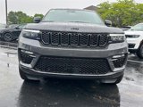 New 2025 Jeep Grand Cherokee Summit image 2