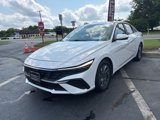 Used 2024 Hyundai Elantra SEL image 2