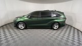 Used 2023 Toyota Sienna XLE image 5