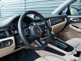 Used 2025 Porsche Macan image 4