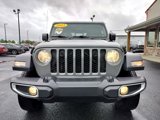 Used 2023 Jeep Gladiator Sport image 3