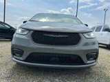 New 2025 Chrysler Pacifica Limited image 2