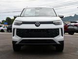 New 2025 Volkswagen Tiguan SE image 2