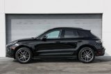 Certified 2024 Porsche Macan image 2