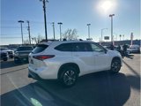 Used 2021 Toyota Highlander XLE image 6