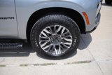 Used 2025 Chevrolet Suburban Z71 w/ Z71 Off-Road Package image 2