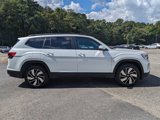 New 2026 Volkswagen Atlas SE image 3