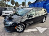Used 2020 Chrysler Voyager Lxi image 2
