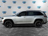 New 2025 Jeep Grand Cherokee Laredo image 2