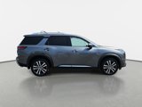 New 2025 Nissan Pathfinder Platinum image 4