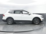 Used 2021 Volkswagen Tiguan SE w/ Panoramic Sunroof Package image 4