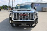 Used 2024 GMC Sierra 2500 Denali w/ Denali Reserve Package image 2