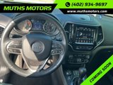 Used 2019 Jeep Cherokee Limited w/ Luxury Group image 4