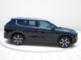 New 2025 Mitsubishi Outlander AWD image 3