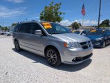 Used 2017 Dodge Grand Caravan SXT image 3