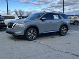 New 2025 Nissan Pathfinder Platinum image 3