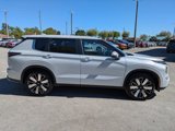 New 2025 Mitsubishi Outlander SE image 3