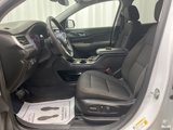 Used 2023 GMC Acadia SLE w/ Driver Convenience Package image 3
