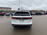 New 2025 Volkswagen Atlas SE image 5