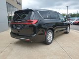 New 2026 Chrysler Pacifica Select image 4