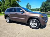 Used 2020 Jeep Grand Cherokee Laredo w/ Security & Convenience Group image 3