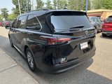 Used 2022 Toyota Sienna LE image 5