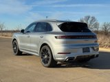 Used 2024 Porsche Cayenne image 3