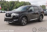 New 2025 Nissan Pathfinder Platinum image 3