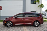 Used 2018 Chrysler Pacifica Limited w/ Advanced Safetytec Group image 4